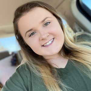 Meet your Posher, Kaitlyn